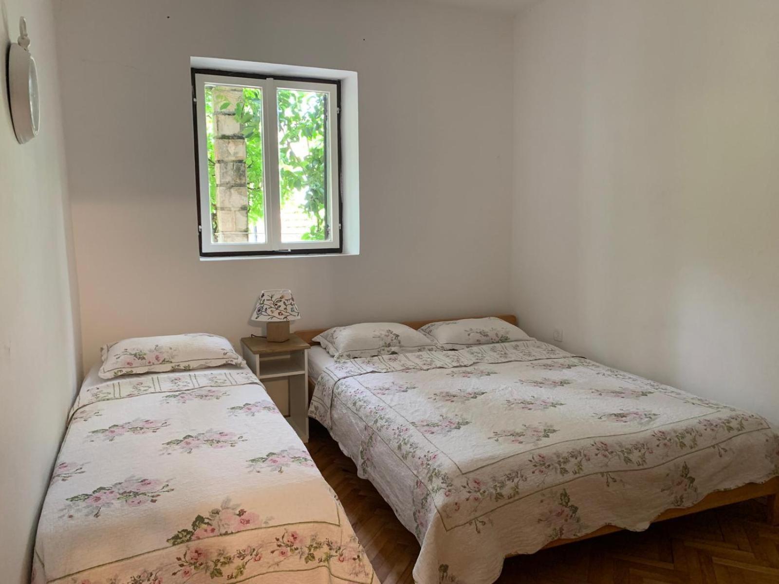 Villa Petrana โกตอร์ ภายนอก รูปภาพ